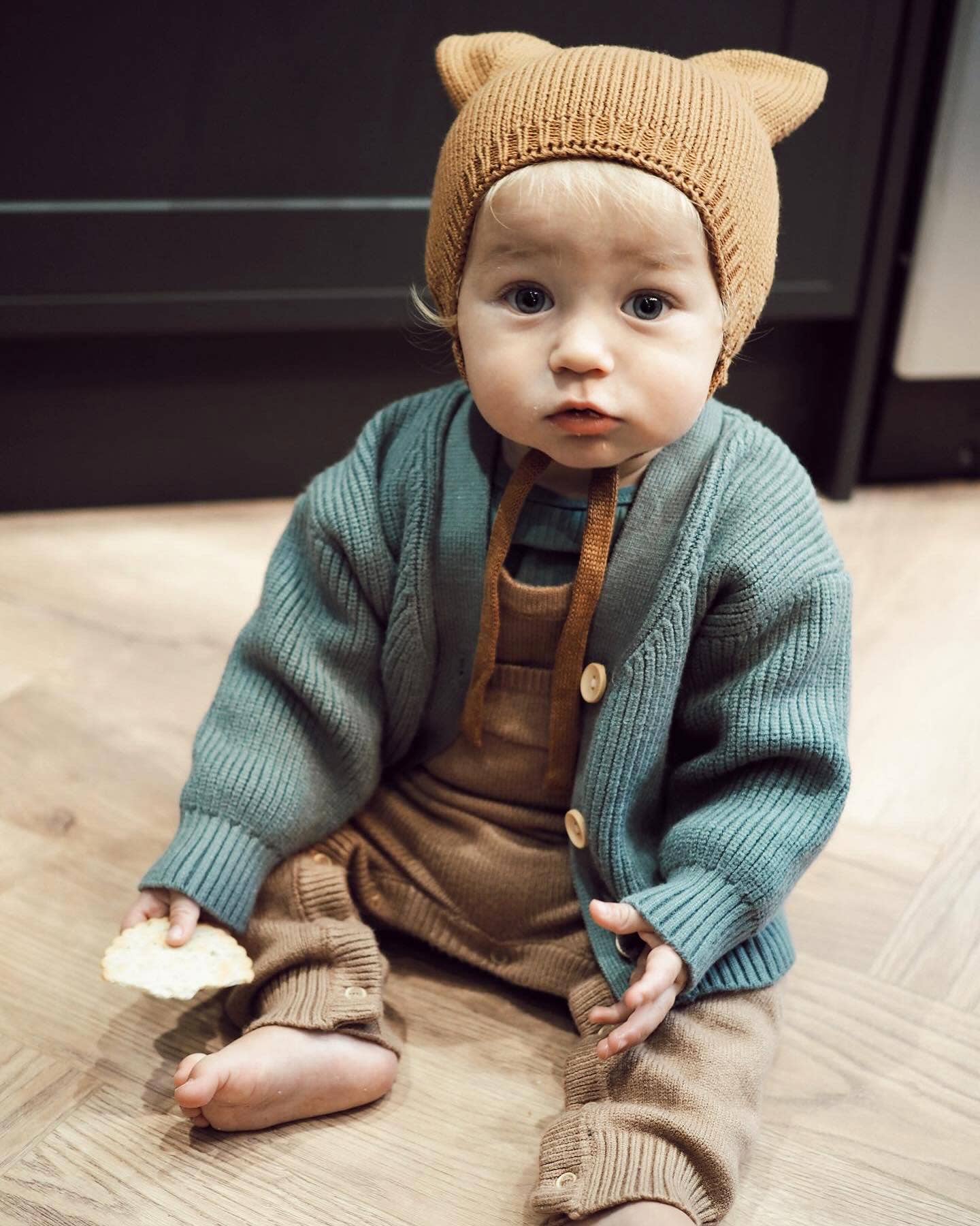 Ada Baby – wholesale Newborn/knit hat – Baby – Knit Baby Hat with Ears1