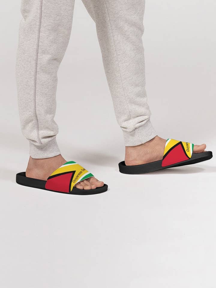 couleur de base blanche Sandales Slide Flag Guyana pour hommes en vente sur Faire5