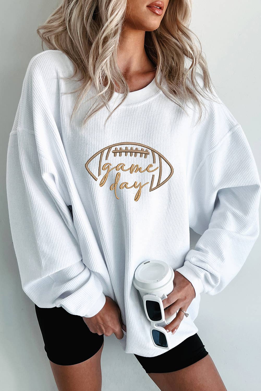 Suhkasana – Sweatshirt - Mulher por atacado – Sweatshirt Oversized Canelada com Bordado para Dia de Jogo11