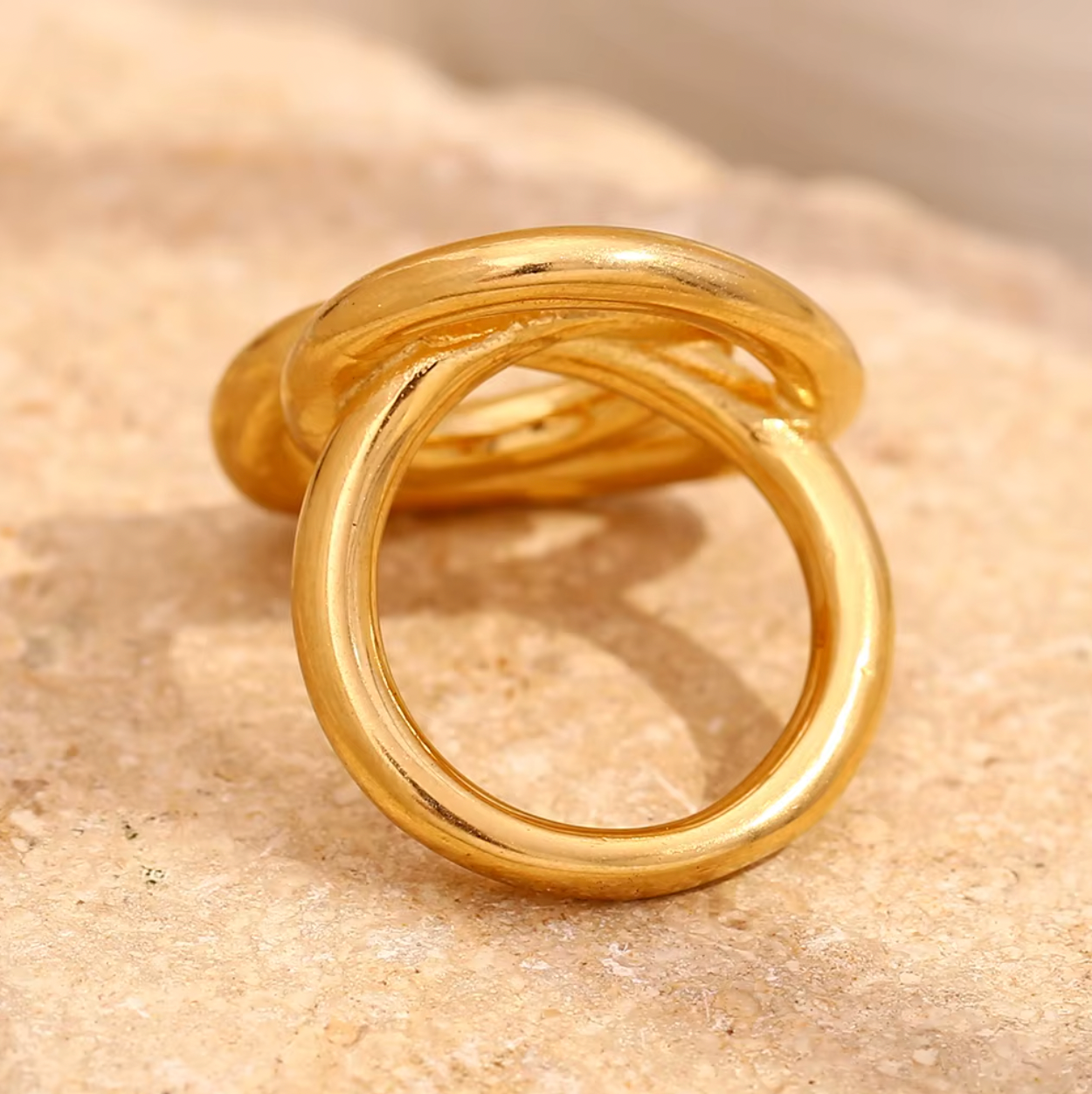 Folie à Trois - Wholesale Cocktail/Statement Ring - Eira RING3