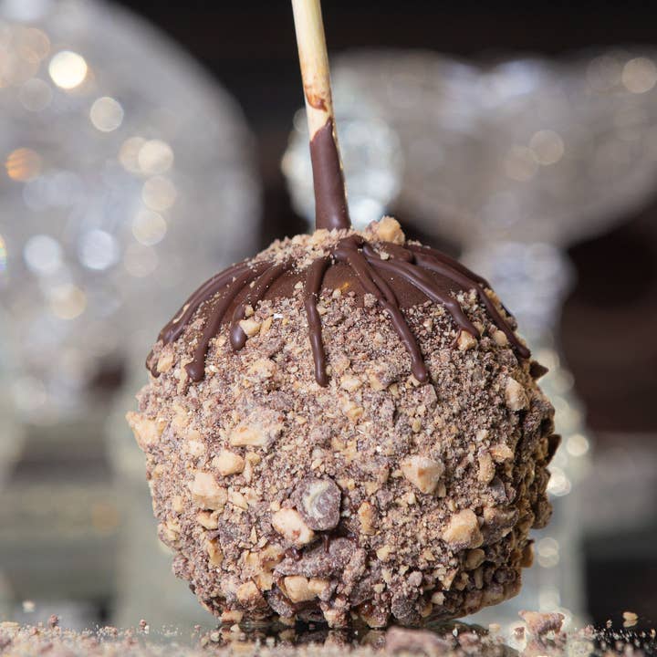 Simply Amazing Apples - Wholesale Chocolate Covered Sweets - Toffee Milk Chocolate Caramel Apple