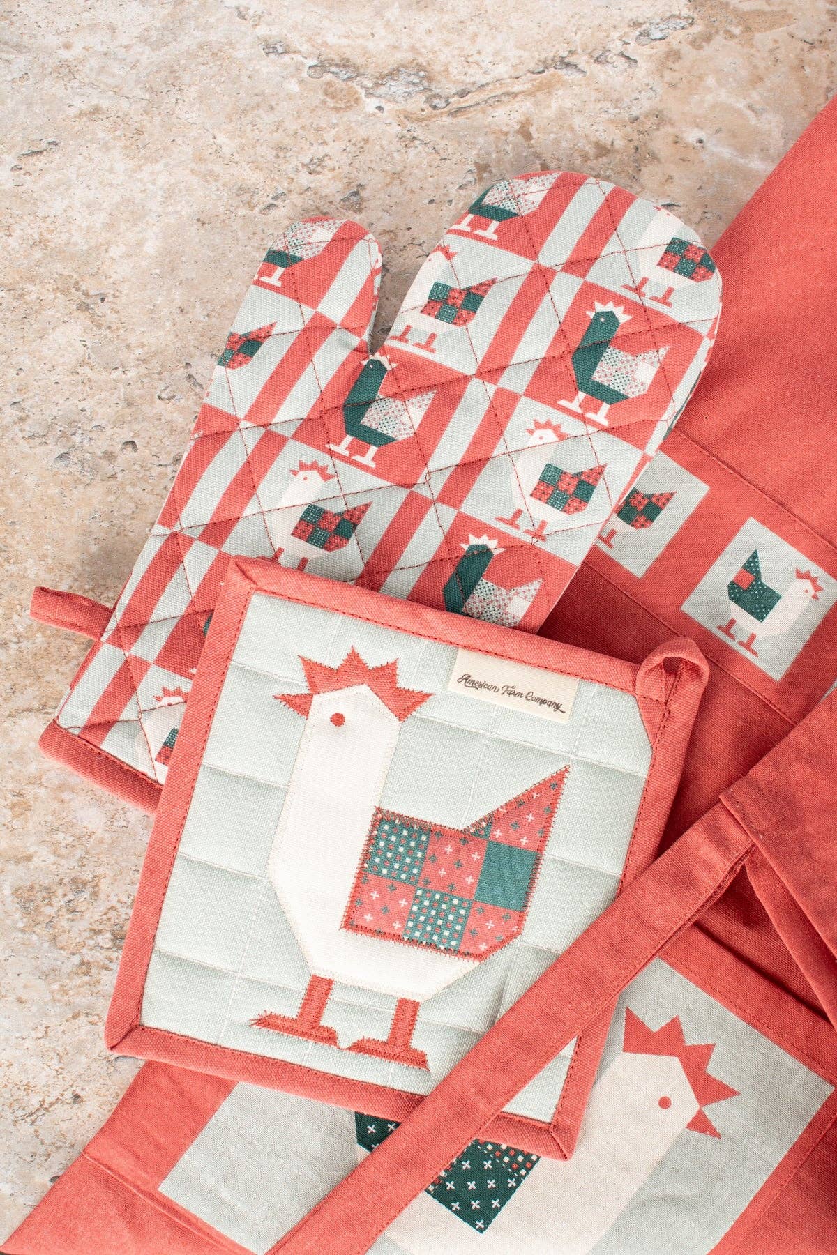 American Farm Company - Vente Tabliers - Tablier de Noël en patchwork avec poules11