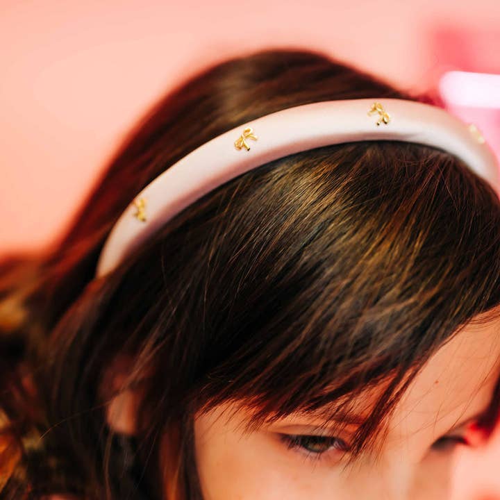 Rosa rosetter hårband för wholesale av Gussy Up Bow Co