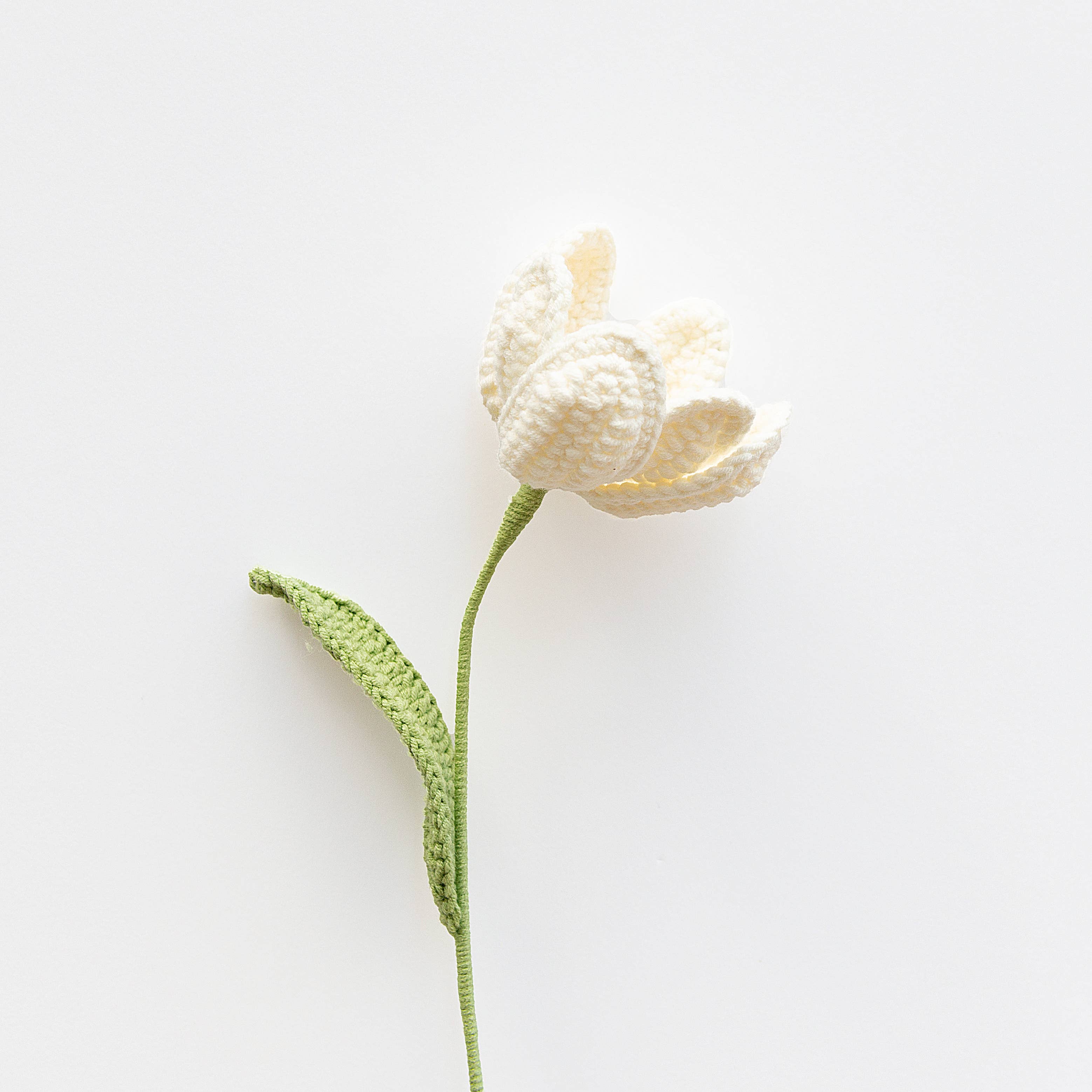 The Way to You – wholesale Artificial flowers – Handmade Crochet Flower- Tulip0