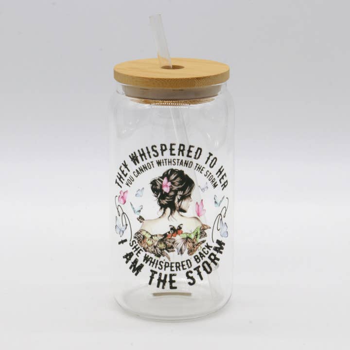 De hviskede til hende | Jeg er stormen | Øl kan glas | Cu for engroshandel hos The MAD Mugs