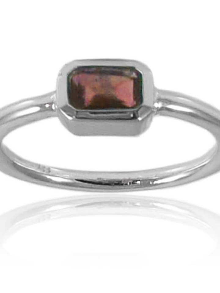 Island rektangel stabling Ring granat for engroshandel hos Sikara & Co.