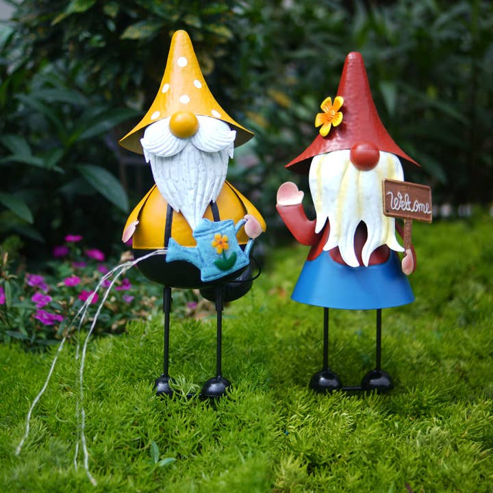 Liffy - Wholesale Garden Gnome - Solar Metal Garden Gnome Statue Set of 2 Outdoor Yard Decor