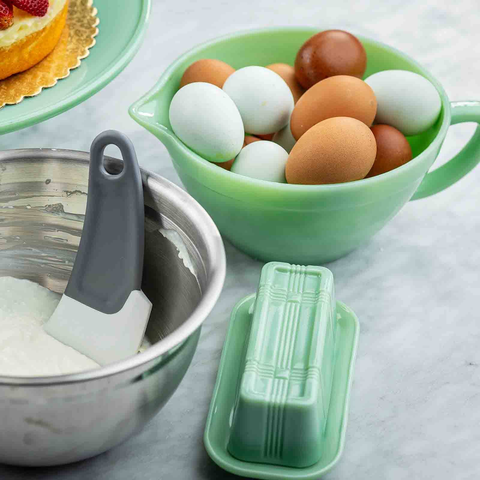 TableCraft Products Company - Wholesale Mixing Bowl - Jadeite Glass Collection 1.25 qt Mixing Bowl5