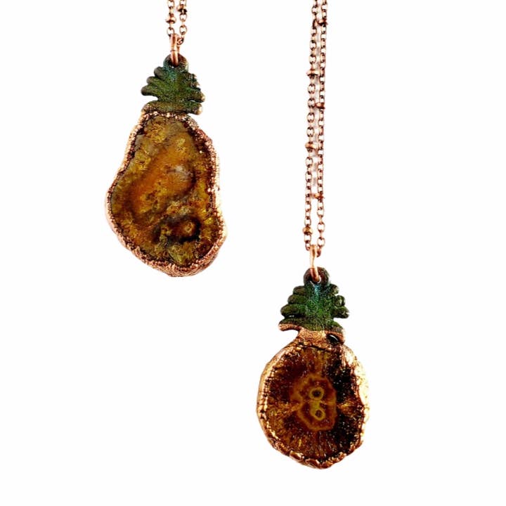 MergingMetals - Wholesale Pendant/Charm Necklace - Pineapple Solar Quartz Necklace