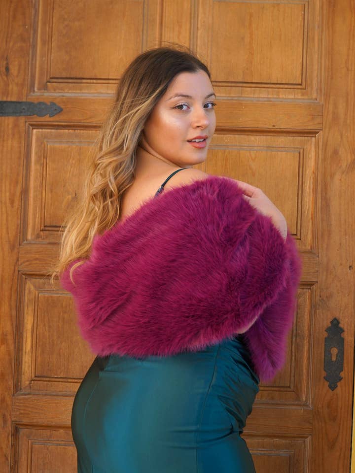 Invitadissimas - Wholesale Fur/Faux Fur Coat - Women's - Synthetic fur stole L8058