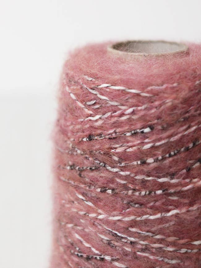 DHG - Wholesale Yarn - CAPE TOWN 250g yarns - recycled yarns OUTLET3