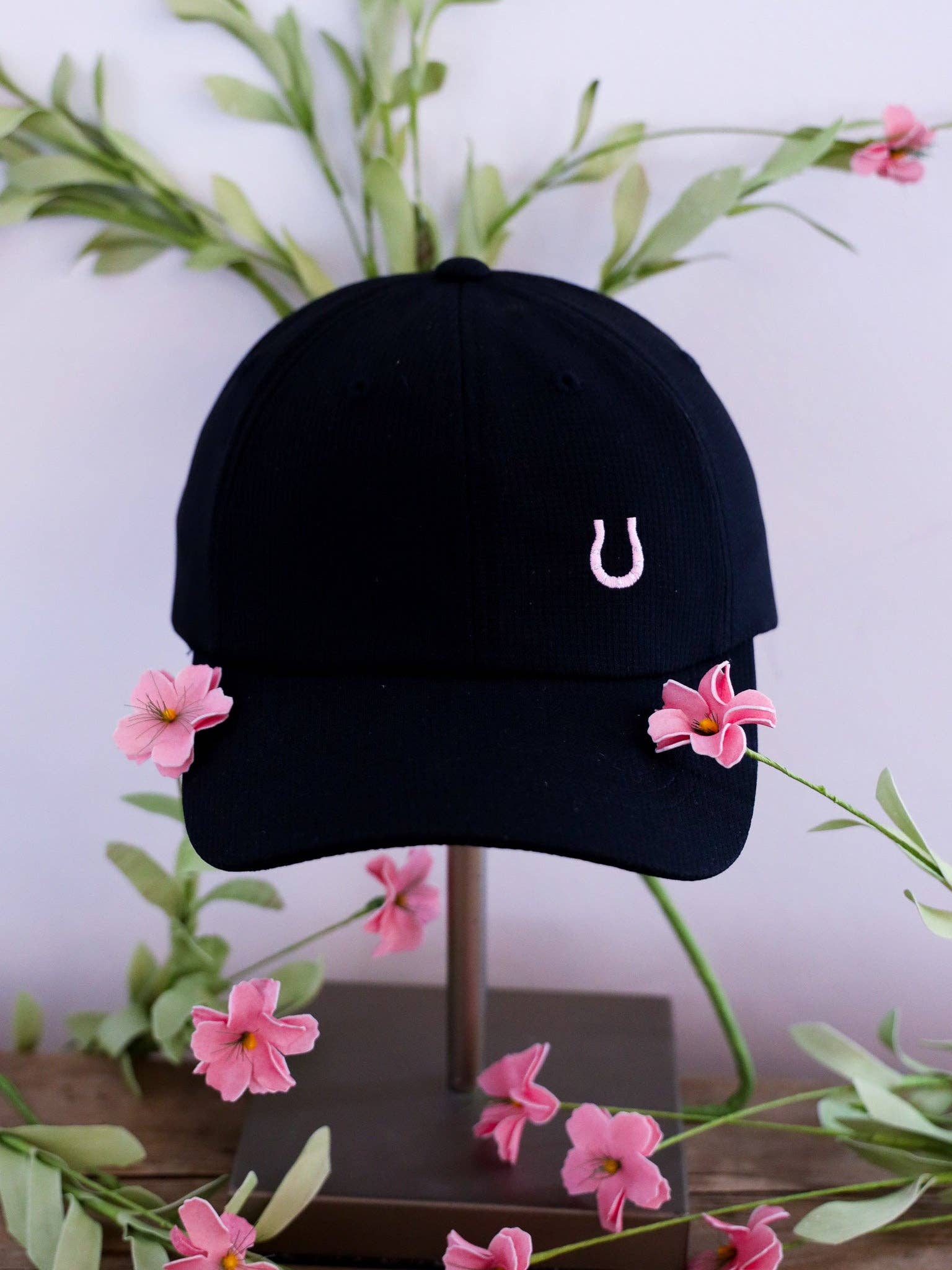 Bridle Up Hope Shop – wholesale Baseball cap – Women's – Lucky Horseshoe Hat (Black)3