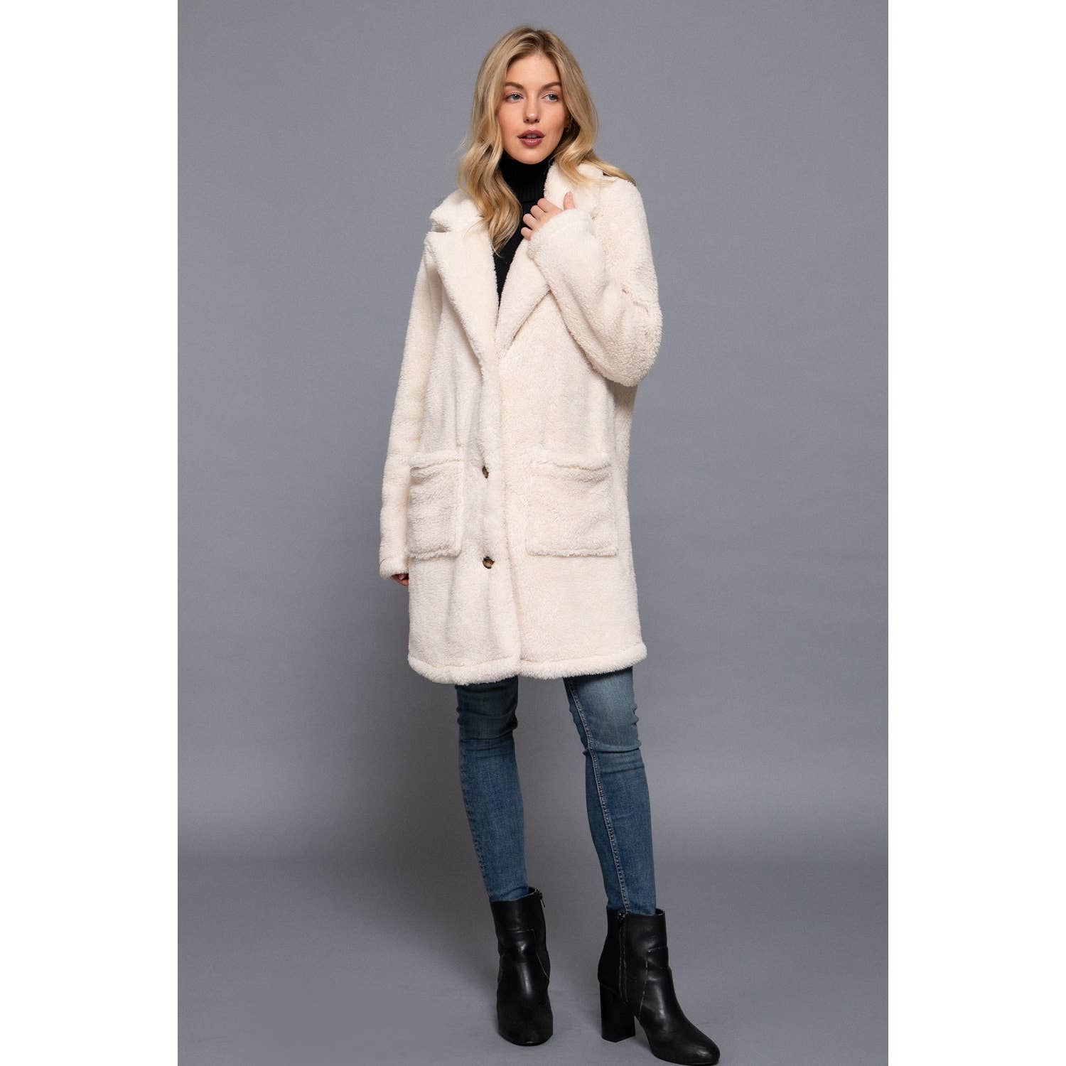Apolline - Wholesale Coat - Women's - NOTCHED COLLAR PATCH POCKET SHERPA COAT14