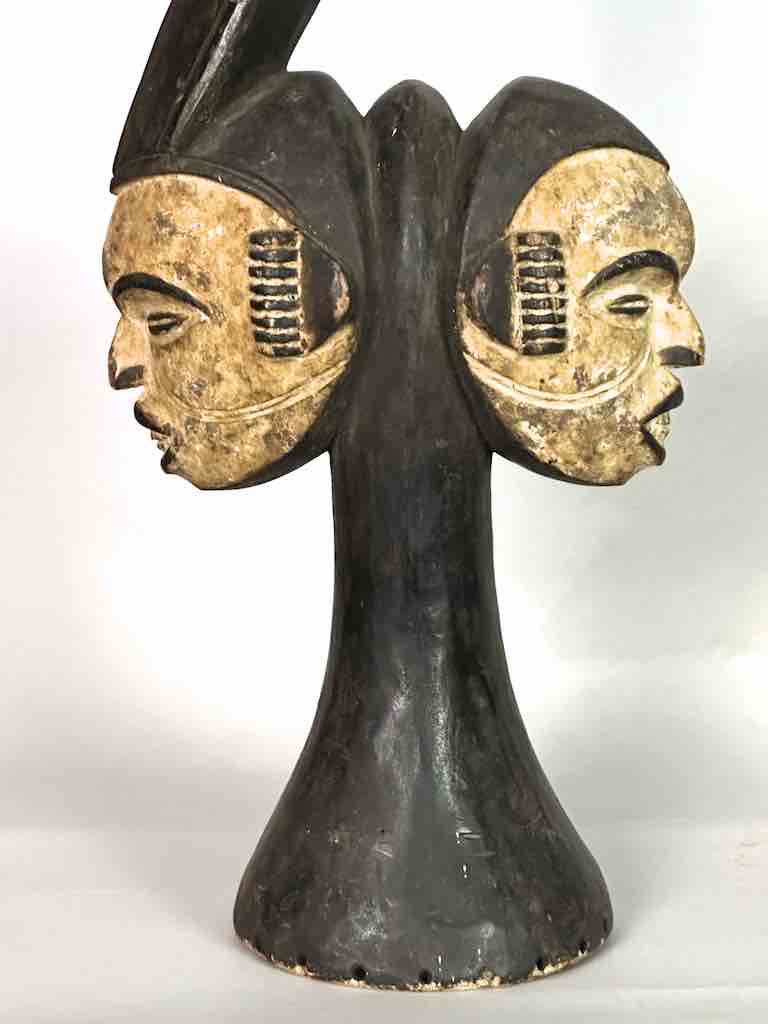 The Niger Bend - Vendita all'ingrosso Scultura - Statua vintage con stemma della danza Igbo Janus Heads | 24" - Nigeria9
