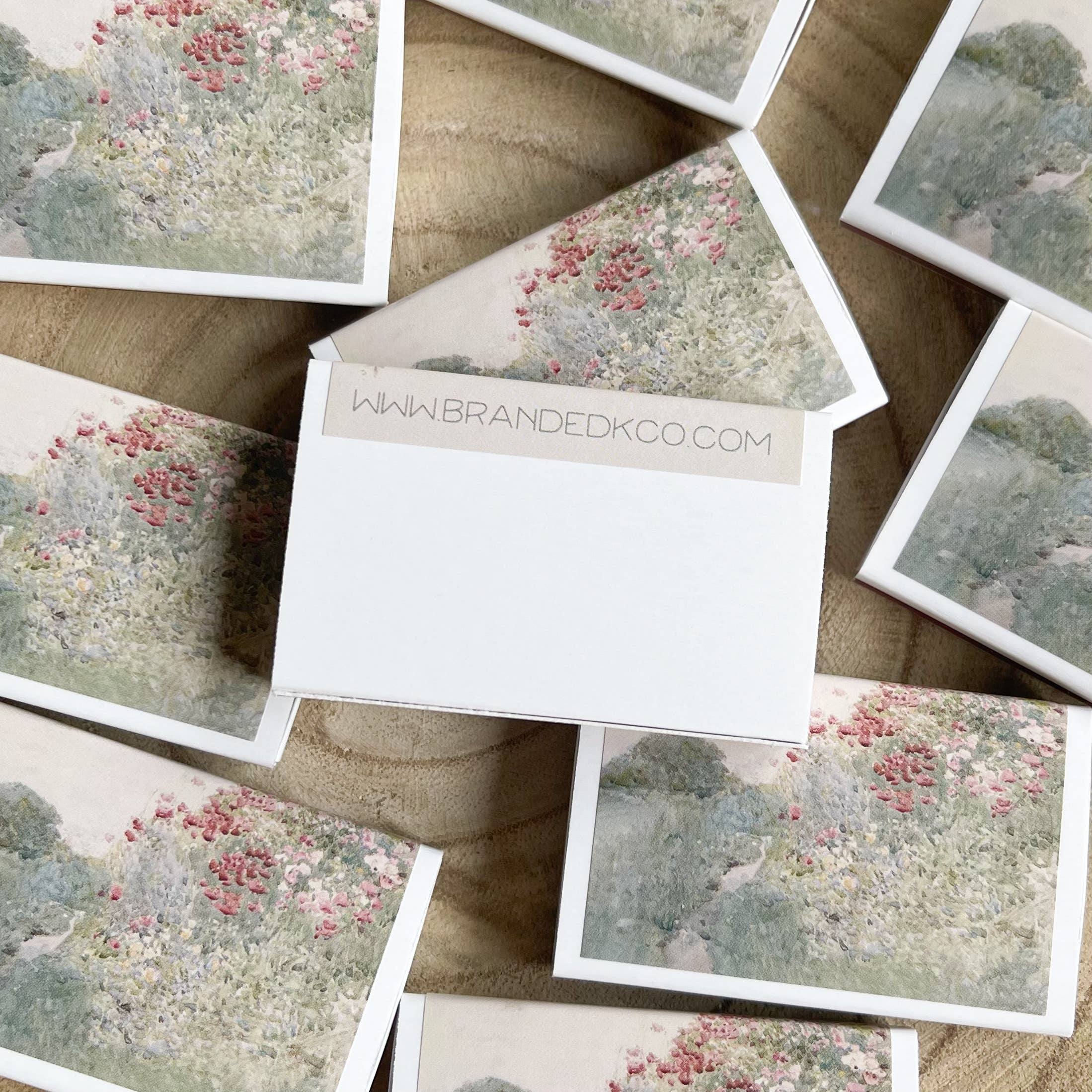 Branded K Co. - Vente Allumettes - Printemps Cottage Champ Ensemble Match // Paysage Vintage1