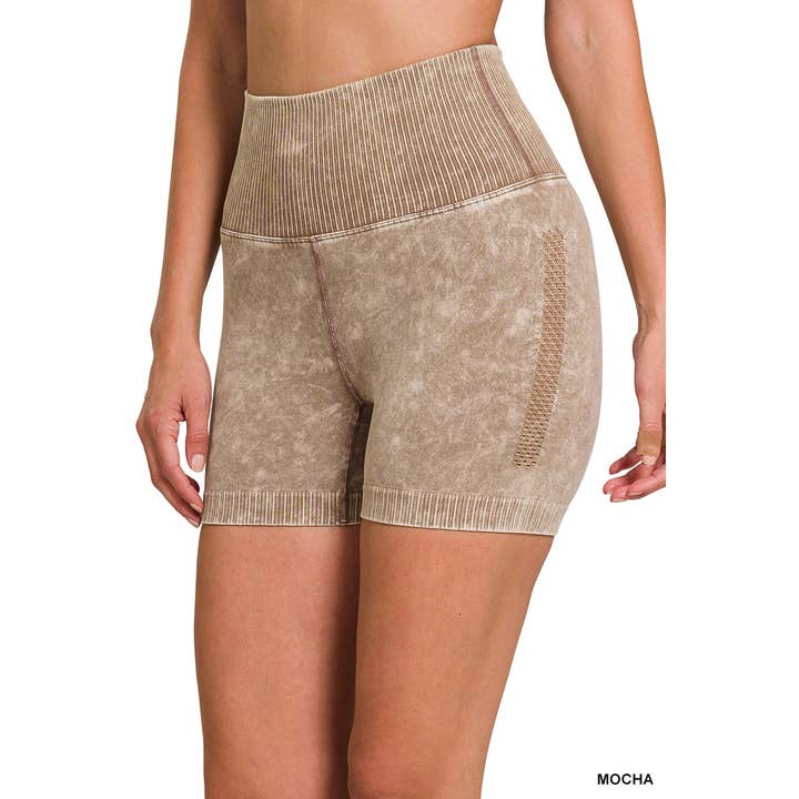 SHORT TAILLE HAUTE SANS COUTURES DÉLAVÉ À LA PIERRE pour la vente par Apolline