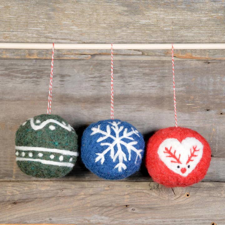 The General Bean - Wholesale DIY Craft Kit - Christmas Ornament Kit- FREE SHIP- Family Activity- Felt Kit0