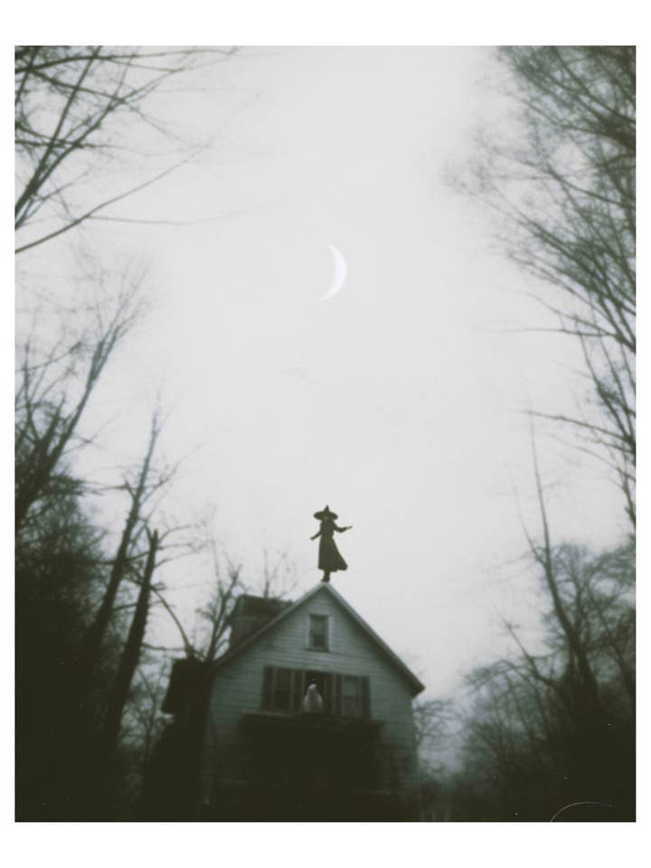 "Crescent Moon" door Cult Class - 21,6x27,9 cm Fine Art Print voor wholesale door Cult Class