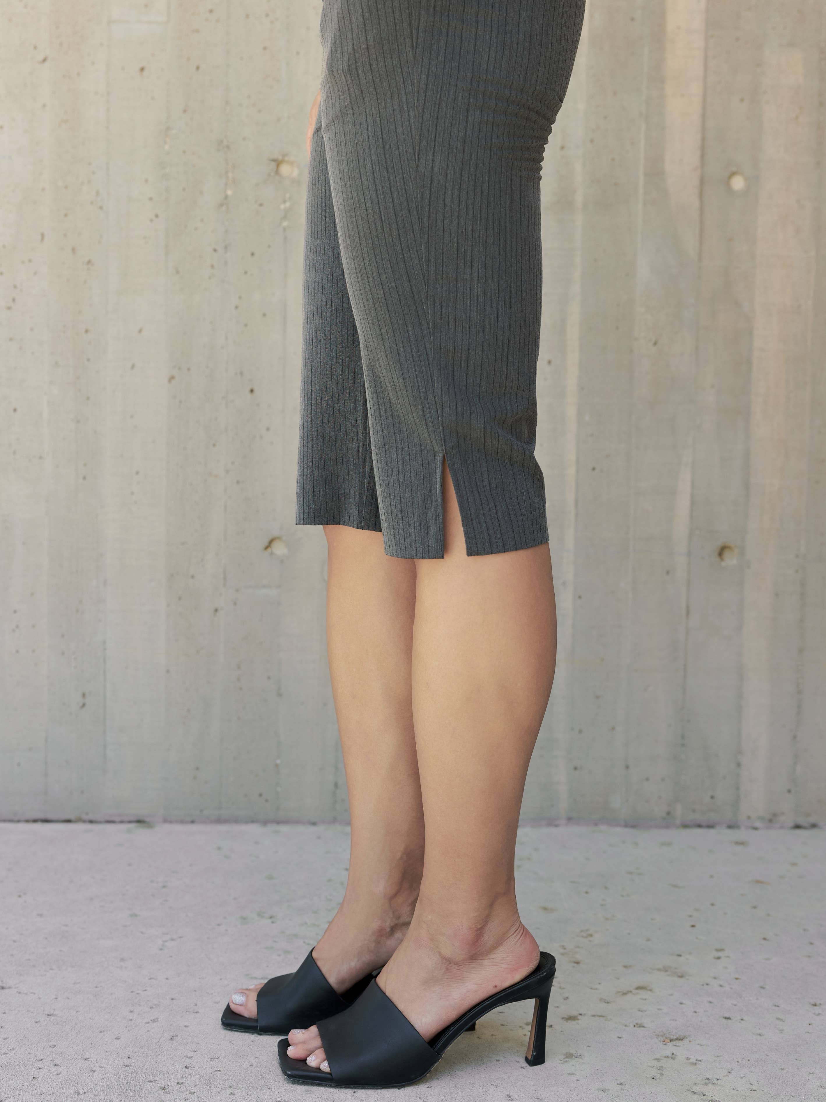 MOD REF - Wholesale Pants - Women's - The Ginny Capri Pants | Pinstripe Capri Pants11