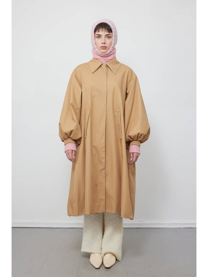 Sand Flekkpetrell mac coat for wholesale on Faire2