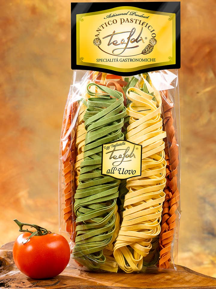 Tagliatelle Tricolore Ei 500g voor wholesale door La Burnia