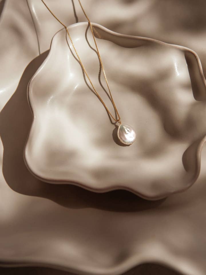 Collana di perle lunari per la vendita all'ingrosso da parte di Katy Faye