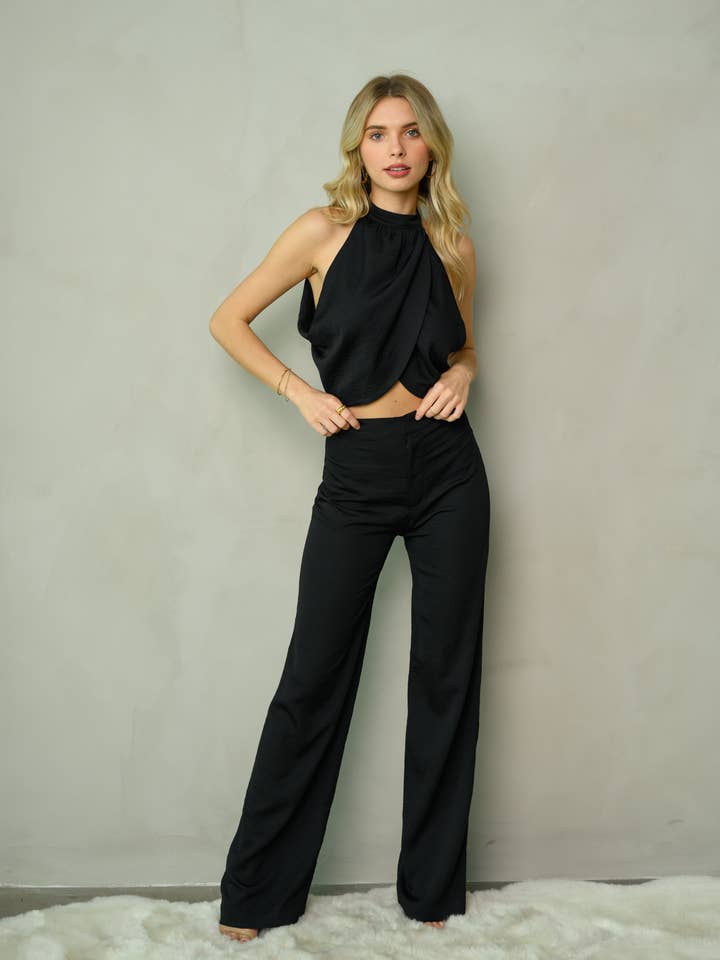 Top Silvia Cross Noir pour la vente par Moirae