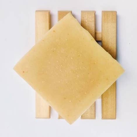 PRÉ-COMMANDE : Savon à l'avoine - Non parfumé pour la vente par Hued Shoppe