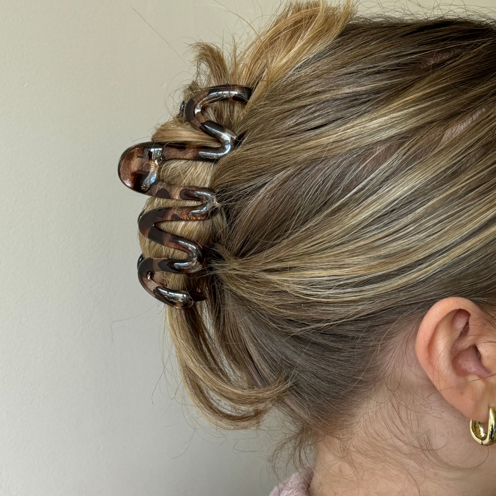 Coconut Lane - Wholesale Hair Clip - Women's - Squiggle Claw Clip - Ivory Tort1