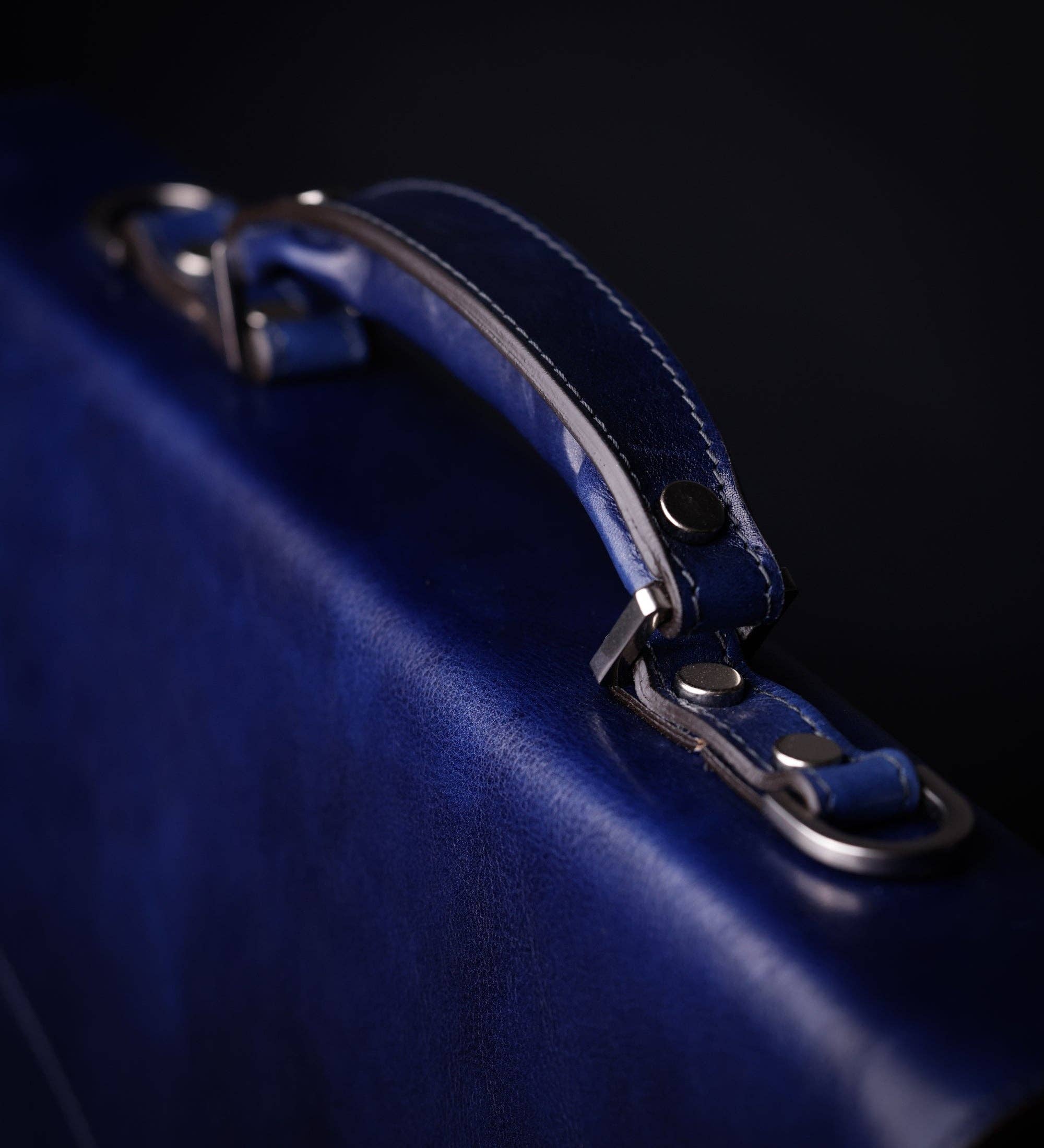 Time Resistance – Großhandel Aktentasche – Unisex – Klassische Design-Lederaktentasche - Der Magus40