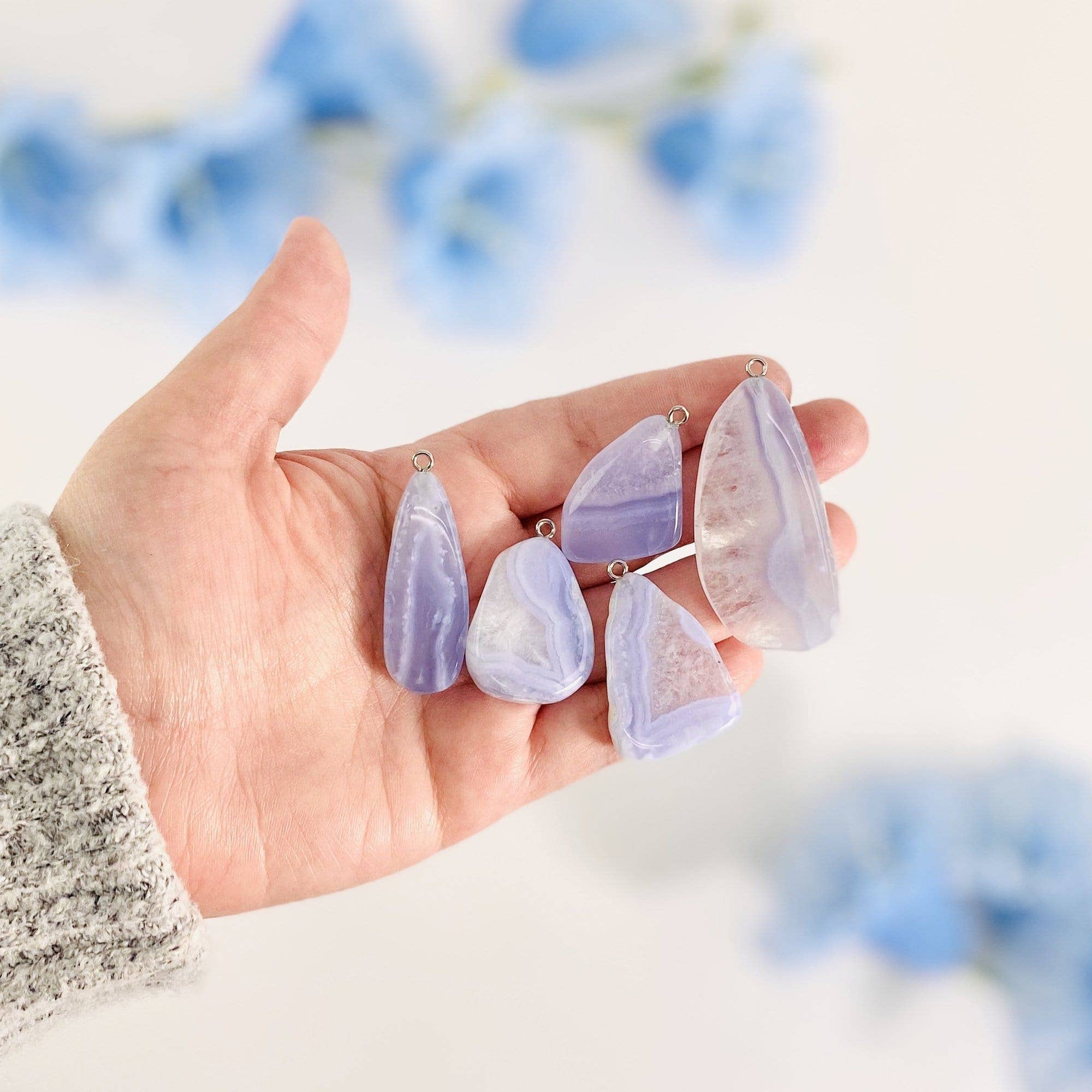 Rock Paradise – wholesale Individuell berlock/hänge – Kristallblå spets agathängen med silverfärgad borre2