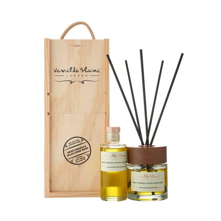 Gift Set Diffuser with RefillSweet Orange & Atlas Cedar wood for wholesale by Vanilla Blanc Ltd