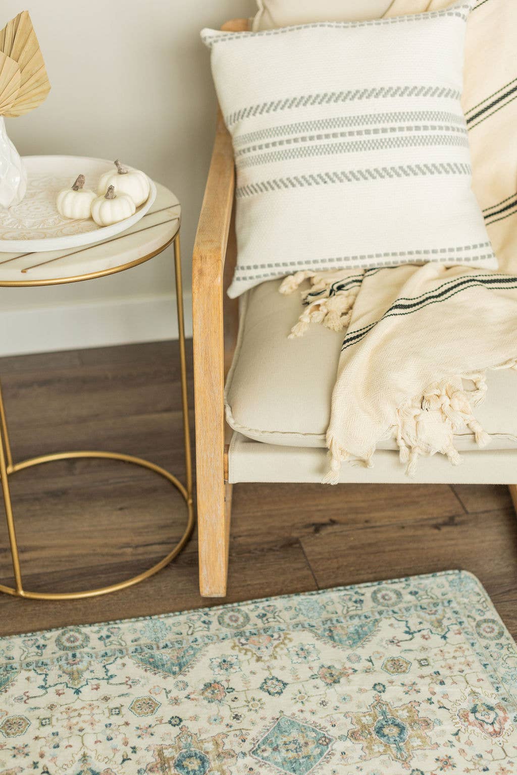 Vine & Nest - Wholesale Area Rug - Ultra soft Rug1