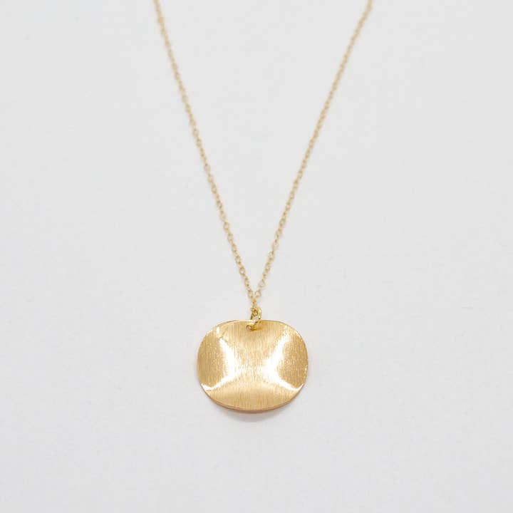 Collana in oro fine con placca testurizzata per la vendita all'ingrosso da parte di Sista Jewelry