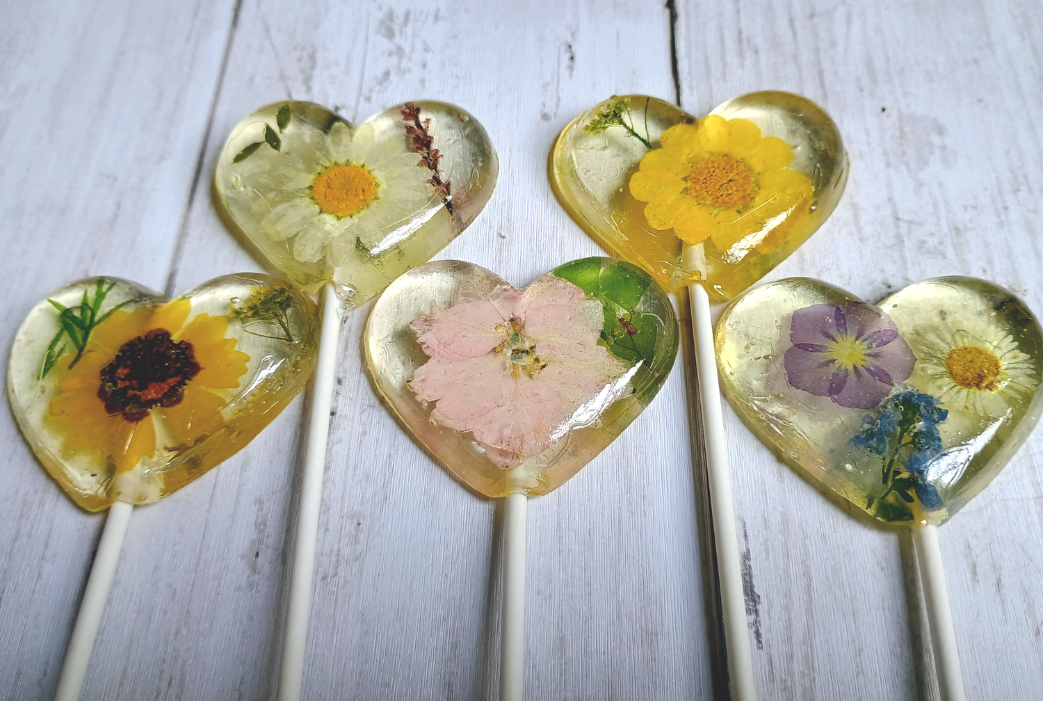 Homespun Parties - Wholesale Lollipop - Real Pressed Edible Flower Heart Lollipop, Garden Party 2