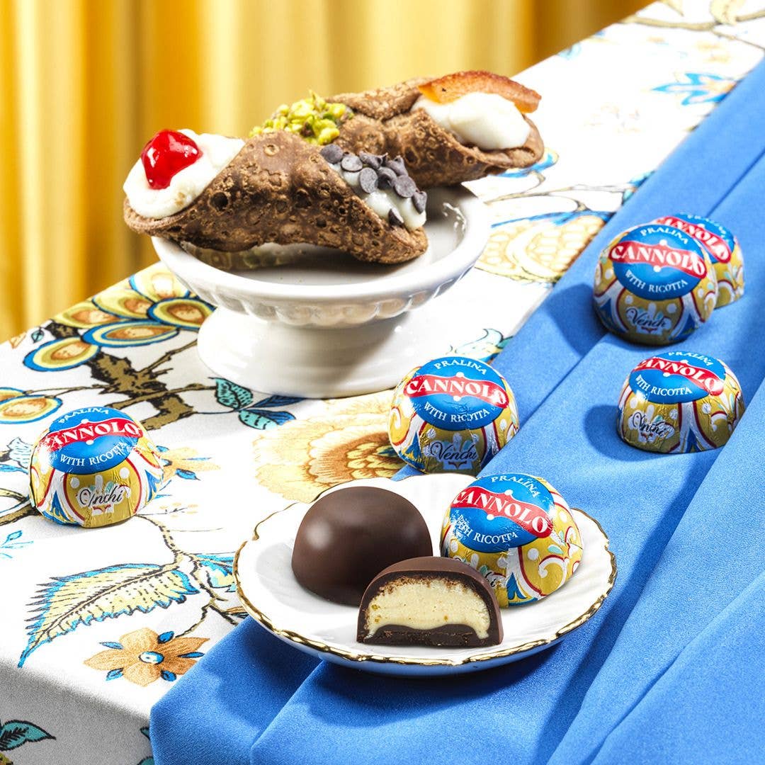 Venchi - Wholesale Chocolate - Cannoli Inspired Ricotta Filled Chocolate - Italian Gourmet7