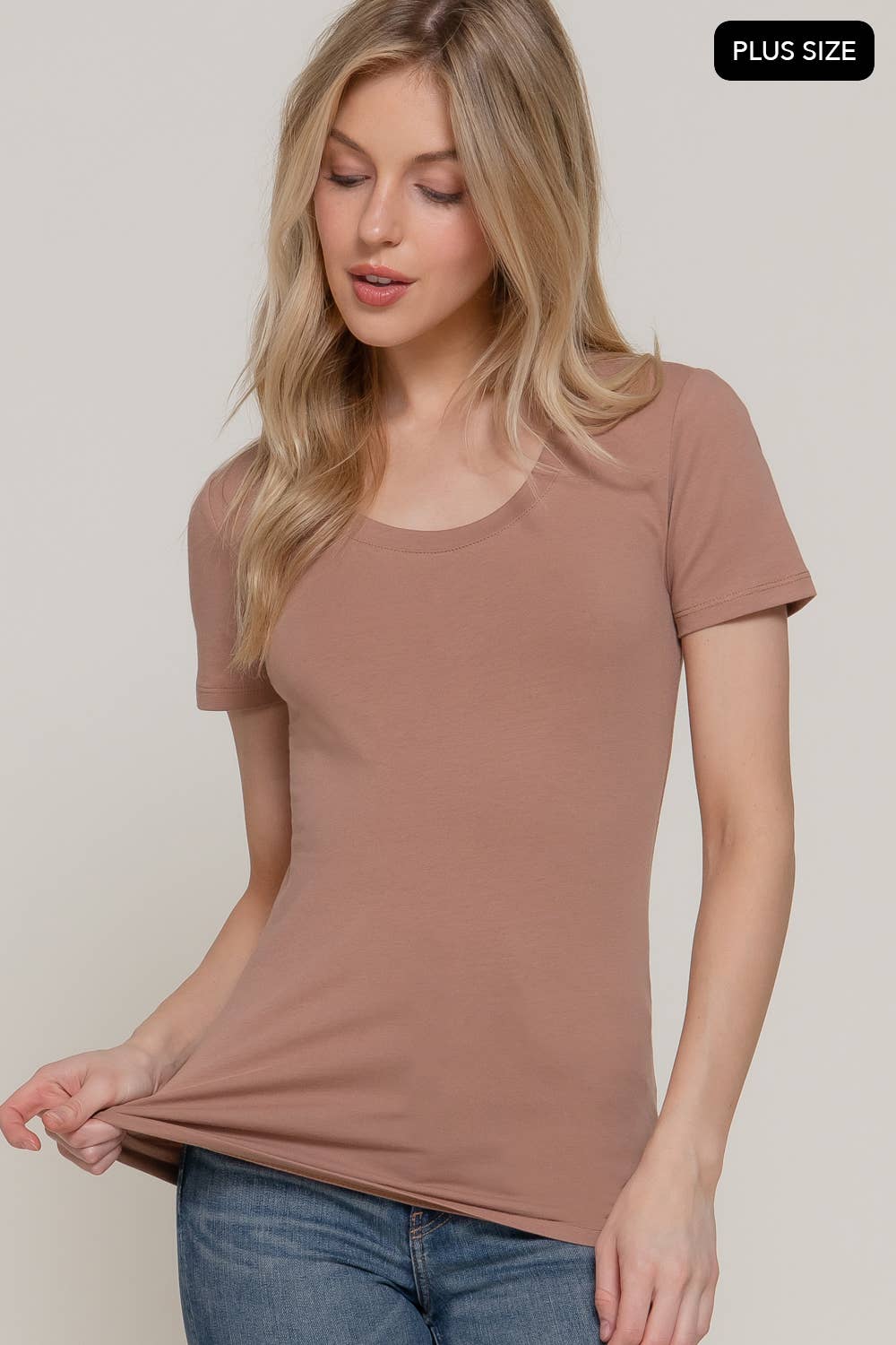 Active Basic | Active USA - Vente T-shirt – femme - [GRANDE TAILLE] Haut à manches courtes en jersey de coton à encolure dégagée13