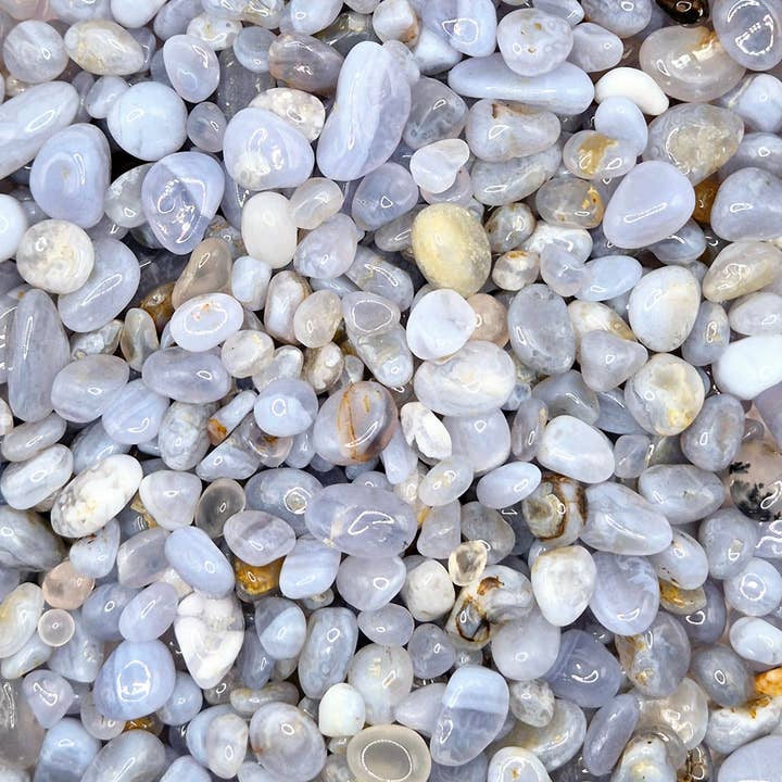 Moonlight Gemstones – Engroshandel Spirituelle sten og krystaller – Ædelsten Blue Lace Agate Mini Chips Tromle Sten 0,3-0,5cm (100 gram)