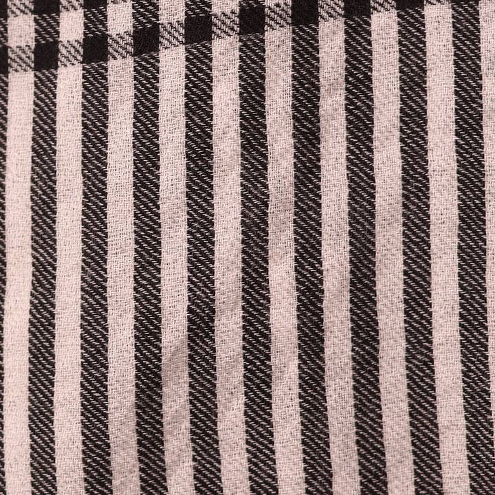SVEZElife - Wholesale Scarf - Women's - Classic Gingham Woven Wool Scarf with Tassels - Black White | SVEŽElife3