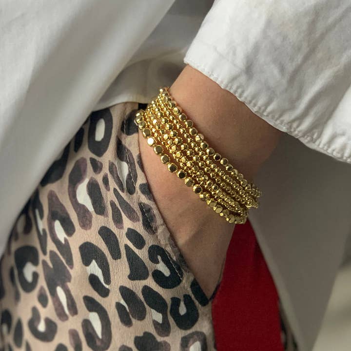 Boho Betty - Venta al por mayor Juegos de joyas - Pila de pulseras de oro lucerna de 6 capas2