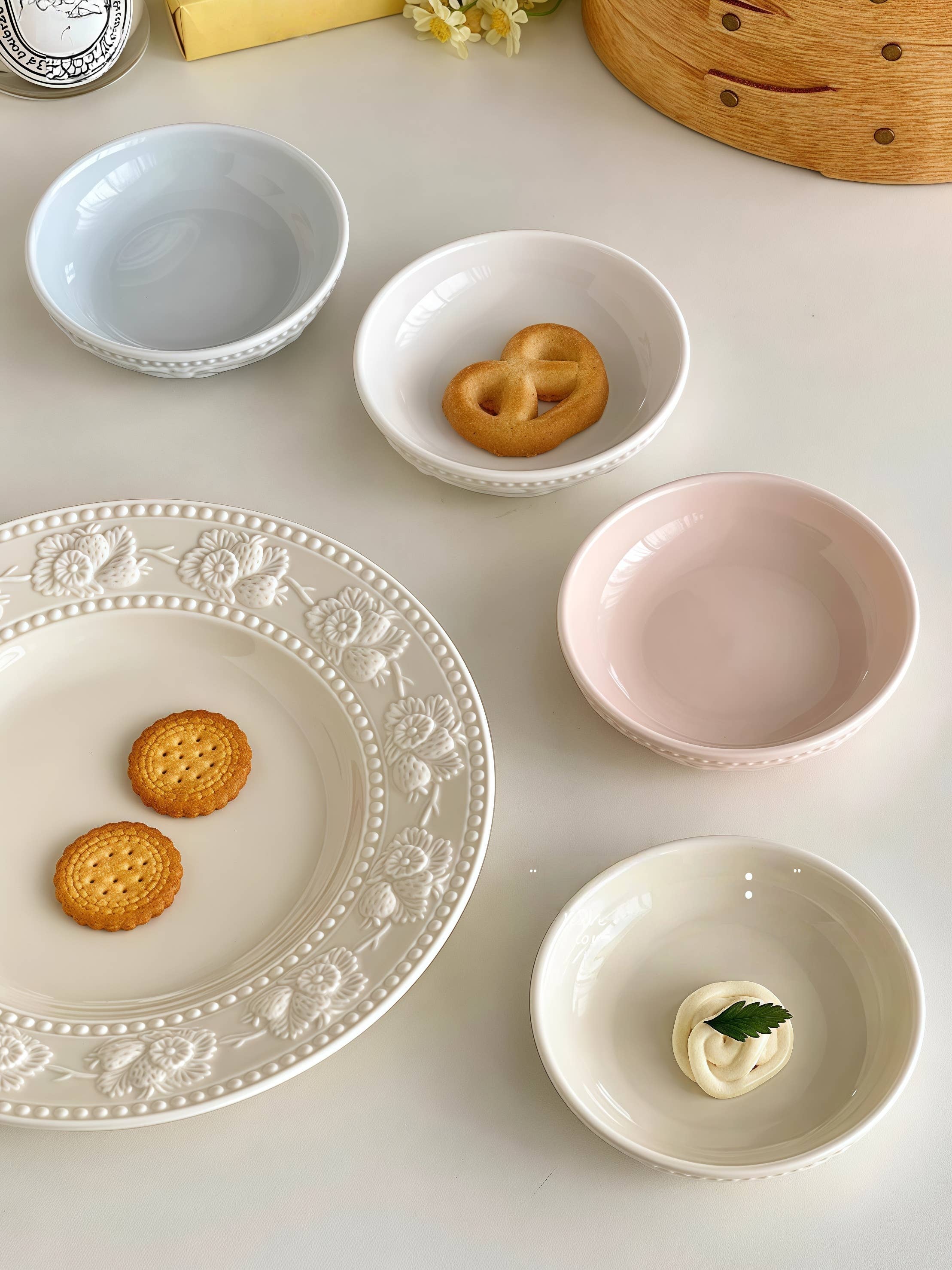 Otterware – Großhandel Schüssel – Geprägte Keramik-Mini-Schale mit Erdbeermotiv (4 Farben)4