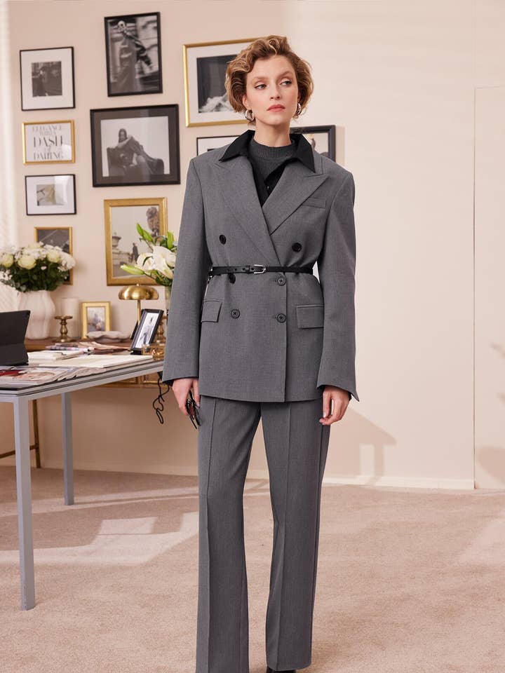 Chaqueta blazer sobredimensionada con doble botonadura gris para venta al por mayor de MANUKA