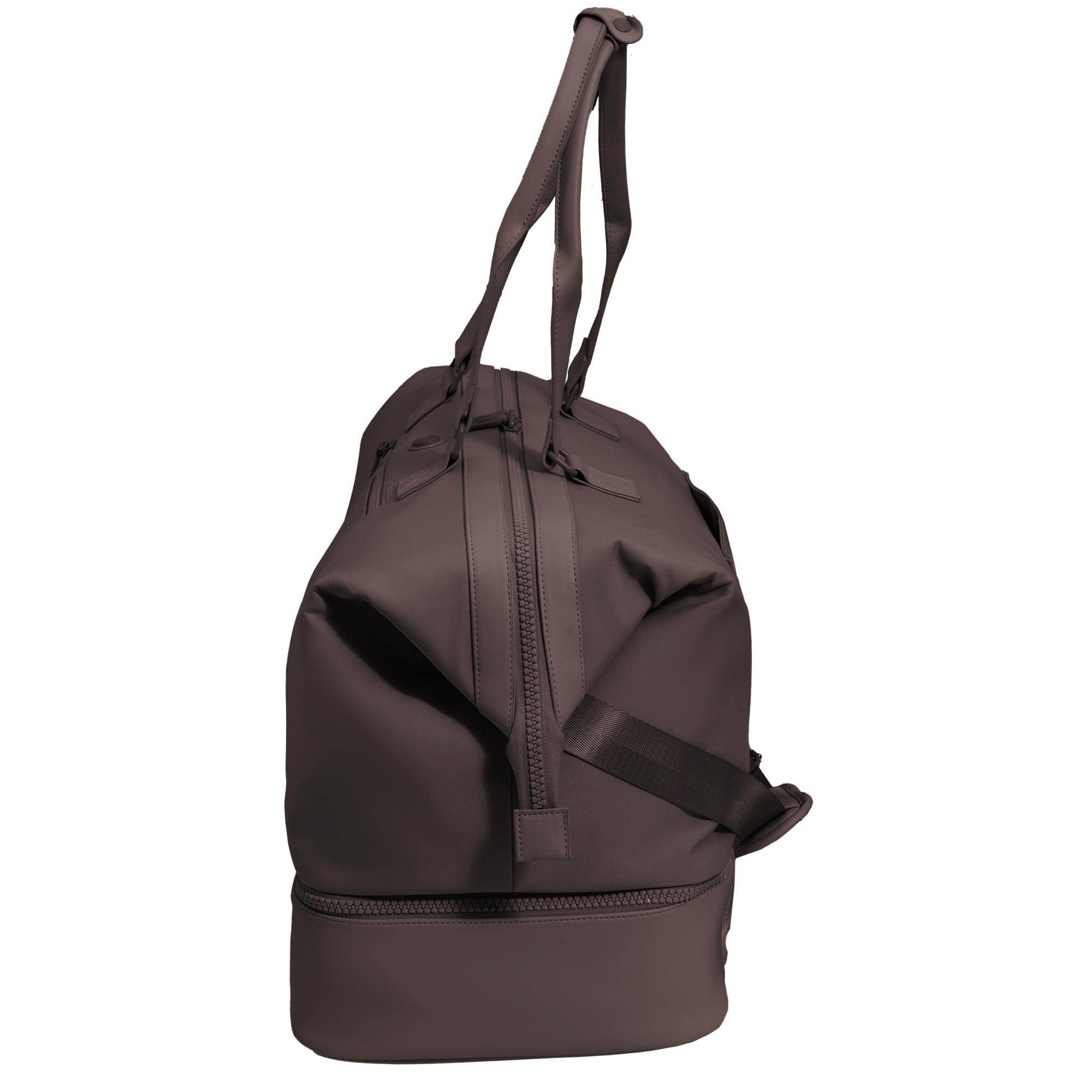 Magid - Wholesale Weekender Bag - Women's - Max Studio Sport Nylon & Faux Leather Drop Bottom Duffel Bag49