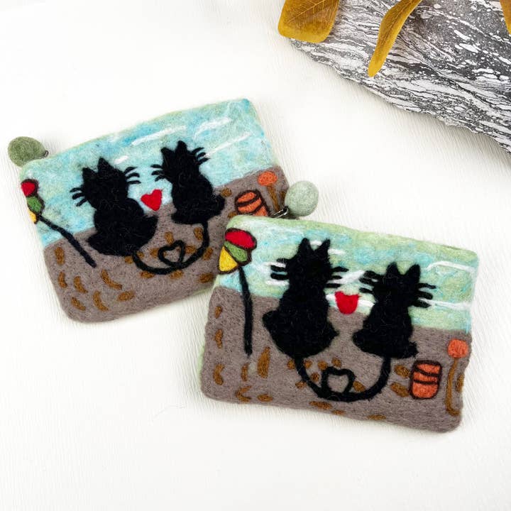 Wool felt handmade Beach Cat Love Coin Purse Mother‘s Day for wholesale by mildstyles