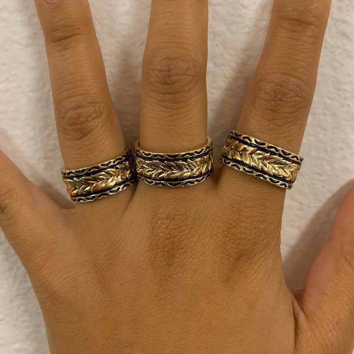 Anela's Jewelry - Venta al por mayor Anillo de banda/apilable - Anillo Maile Li esmaltado negro de 9 mm