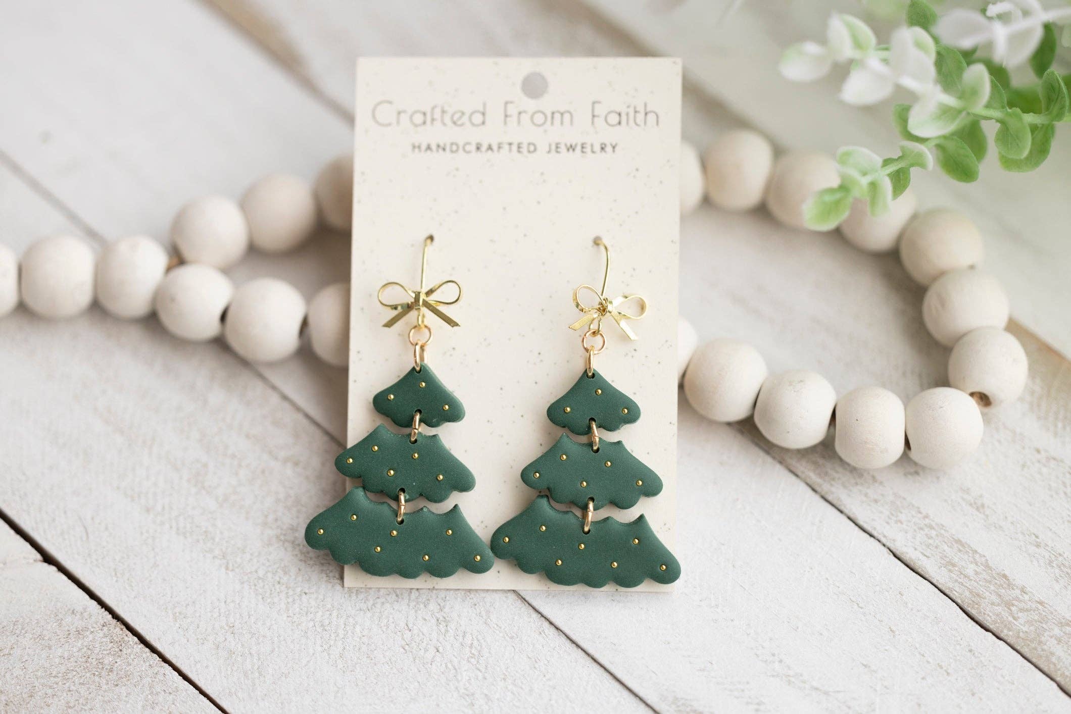 Crafted From Faith, LLC – Engroshandel Hængeøreringe og creoløreringe – Klassiske juletrædingler1