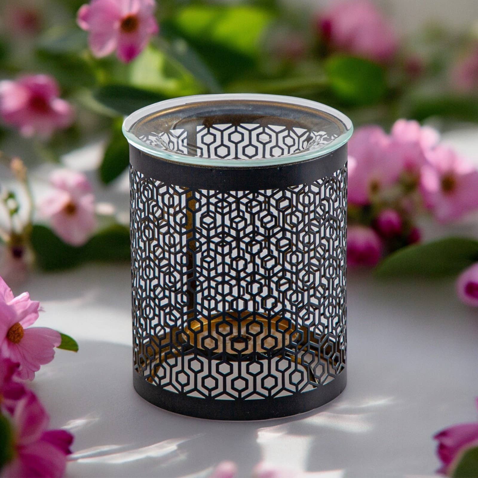 Zen'Arôme - Wholesale Oil Warmer - Metal Cutwork Incense Burner with Glass Dish Le Parfait