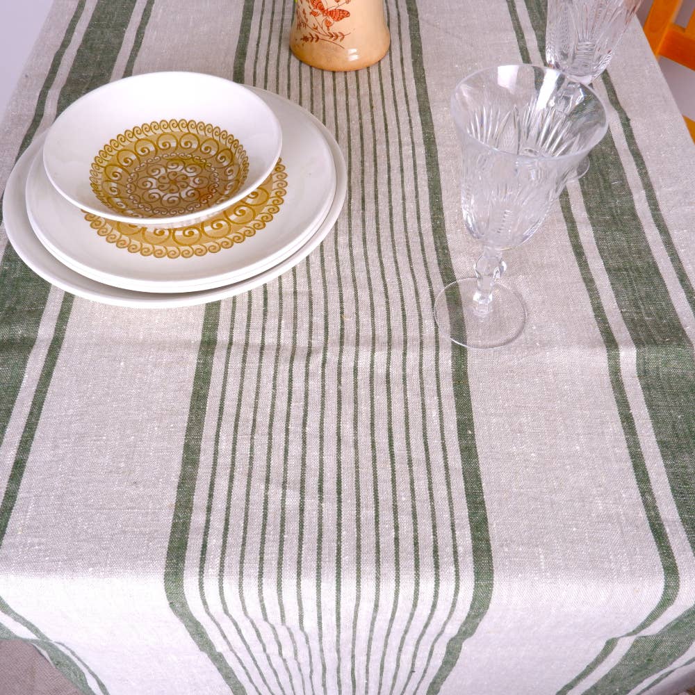 NorraVilla – wholesale Tablecloth – Linen Tablecloth Village Burgundy - Christmas Provence style8