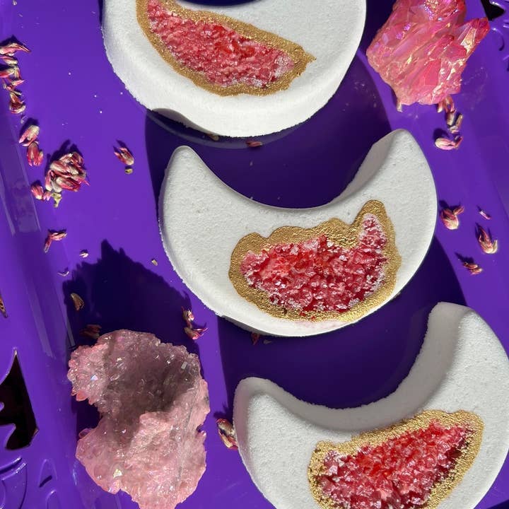 "Geode" Moon Bath Bomb for wholesale by Skye Luna Beauty