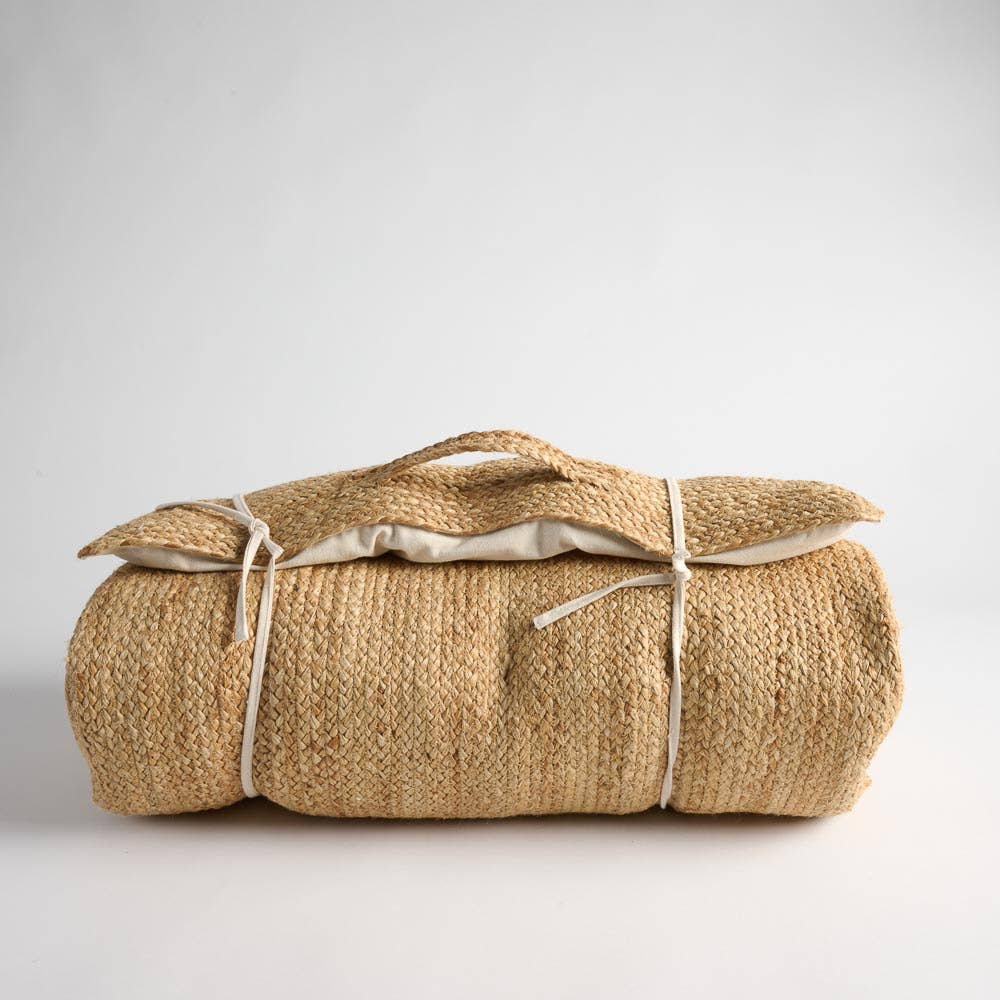 Jute Ivory Cotton Beach Mat for wholesale on Faire1